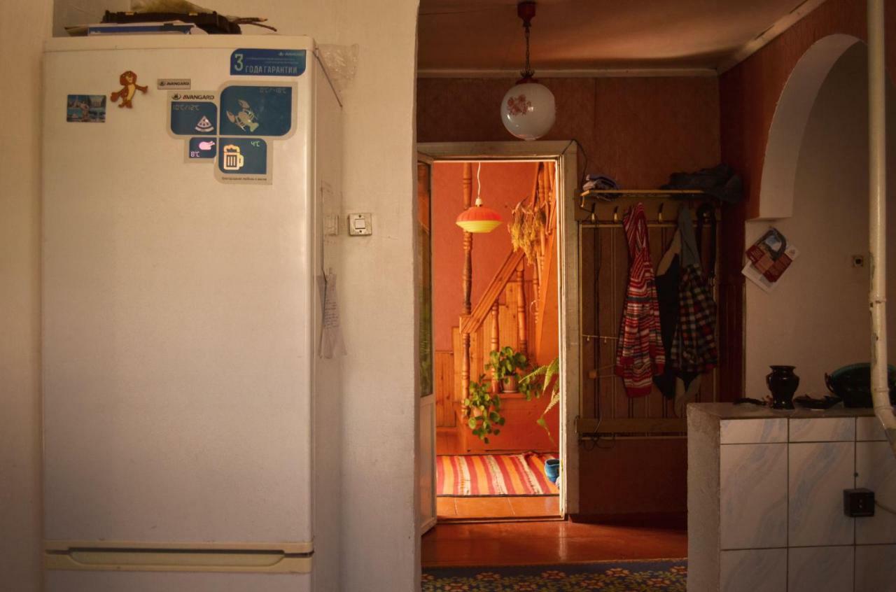 Guesthouse Bermet Tong Bagian luar foto